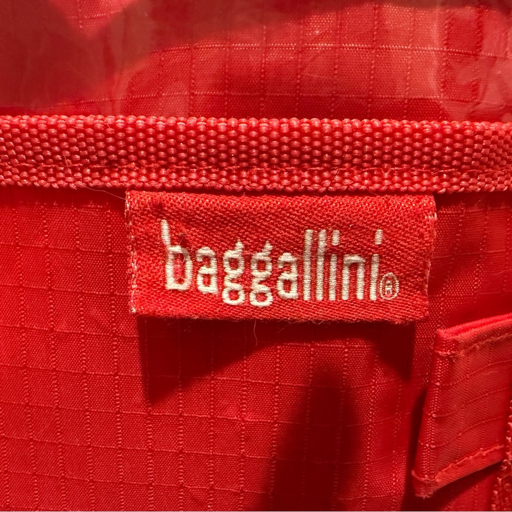 BAGGALLINI RED NYLON NECK STRAP, PASSPORT HOLDER, TRAVEL DOCUMENT ORGANIZER BAG - Picture 6 of 16